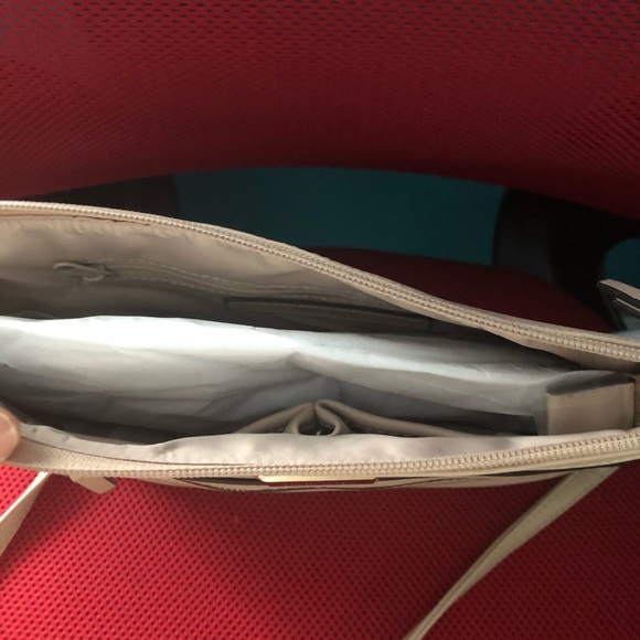 Purse - Picture 2 of 3